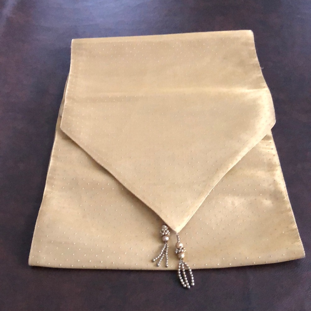 Table Runner